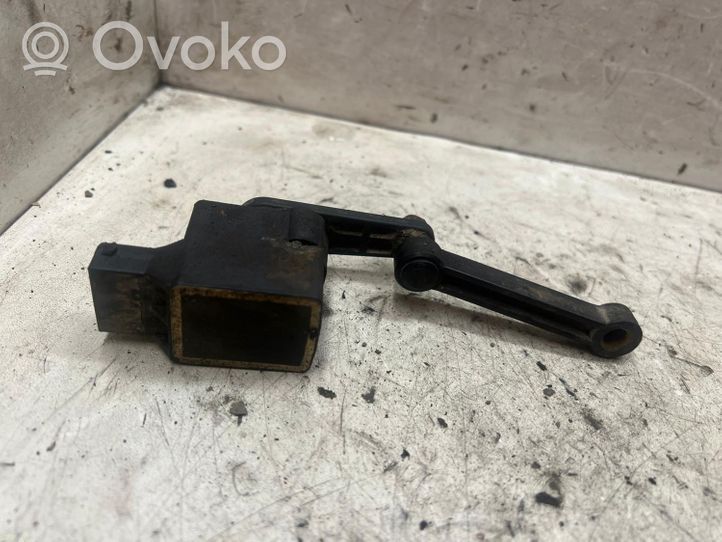 Mercedes-Benz C W203 Sensore di livello faro/fanale A0105427717