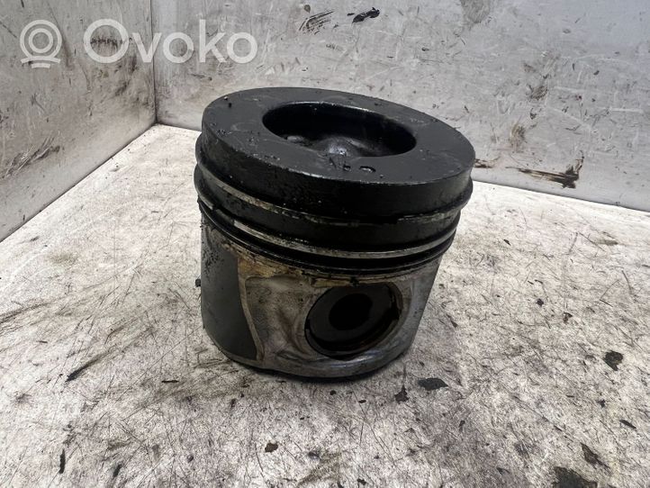 Hyundai Santa Fe Piston 