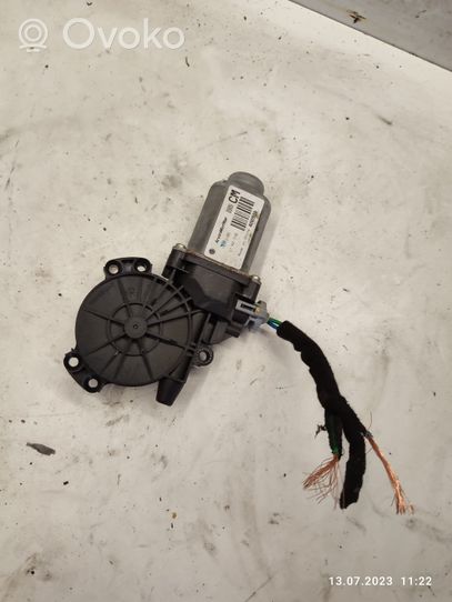 Hyundai Santa Fe Front door window regulator motor 400909