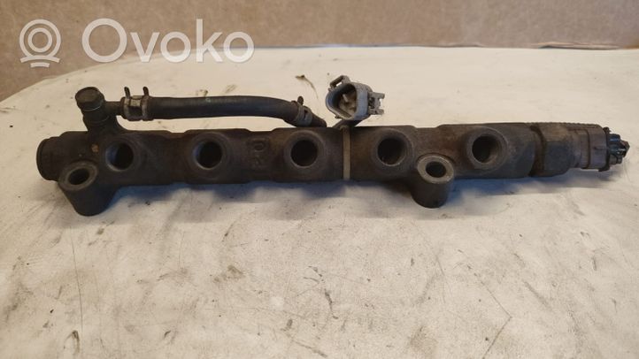 Toyota Avensis T270 Tuyau de conduite principale de carburant 89458