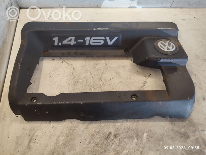 Volkswagen Golf IV Couvercle cache moteur 036103925C