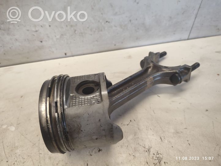 Nissan Navara D22 Piston 