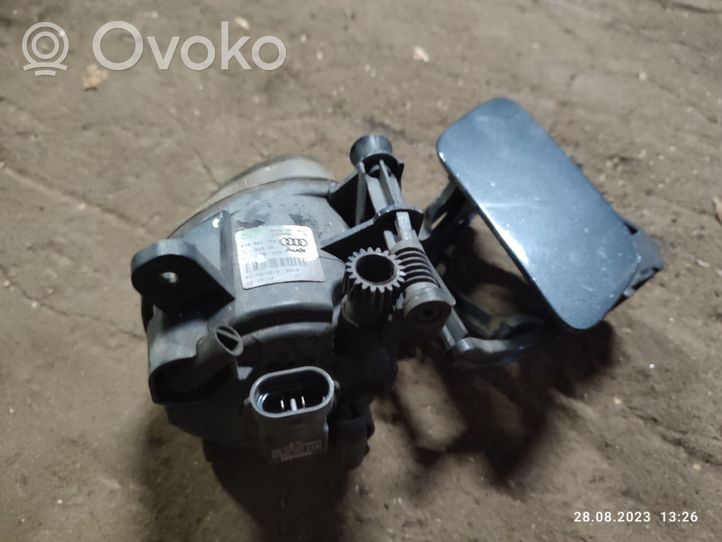 Audi A5 8T 8F Światło przeciwmgłowe przednie 8T0941700