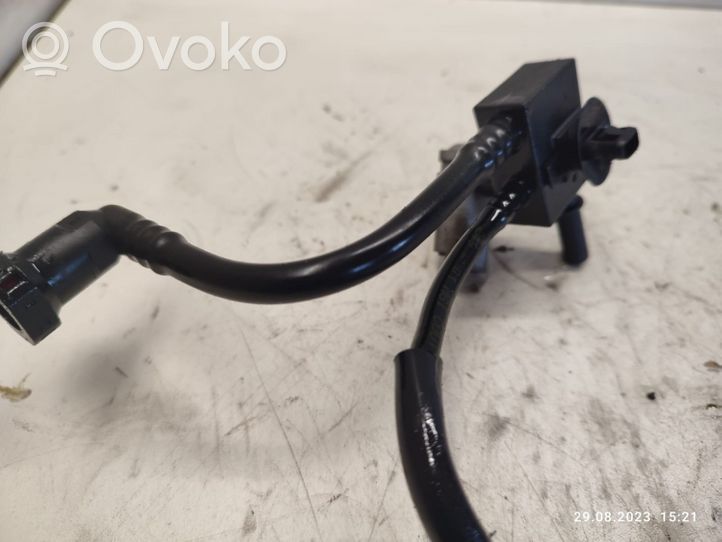 Volvo S40, V40 Fuel return line/hose 