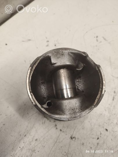 Hyundai Santa Fe Piston 