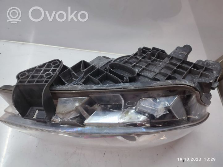 Nissan Qashqai+2 Headlight/headlamp 26010BR01A