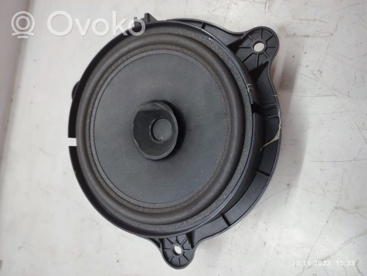 Nissan Qashqai+2 Głośnik drzwi przednich 281569U00A