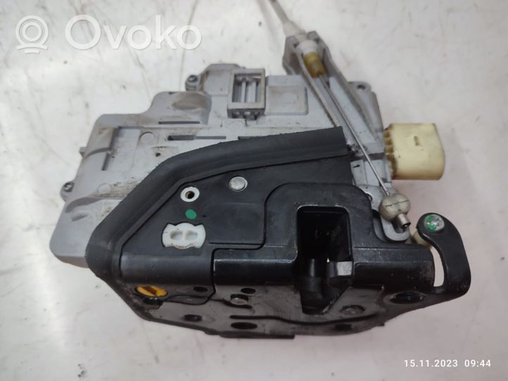 Audi Q7 4L Etuoven lukko 3C2837015A