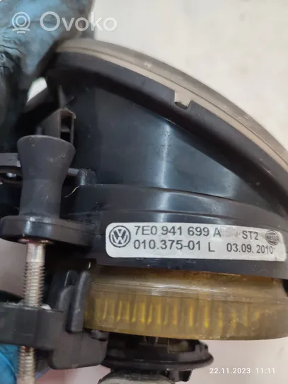 Volkswagen Multivan T5 Światło przeciwmgłowe przednie 7E0941699A