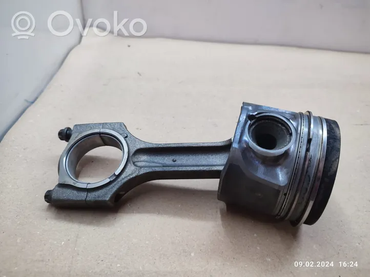 BMW X5 E70 Piston avec bielle 