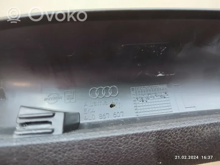 Audi Q7 4L Boczek / Tapicerka boczna bagażnika 4L0867607