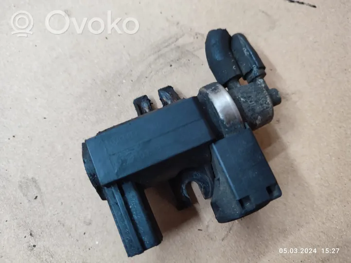 Audi A4 S4 B7 8E 8H Solenoidinis vožtuvas 