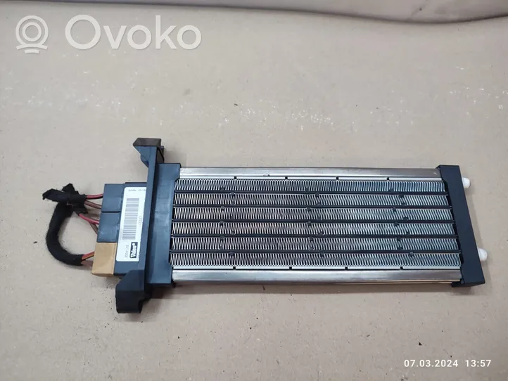 Audi A4 S4 B7 8E 8H Elektrinis salono pečiuko radiatorius 8E1819011