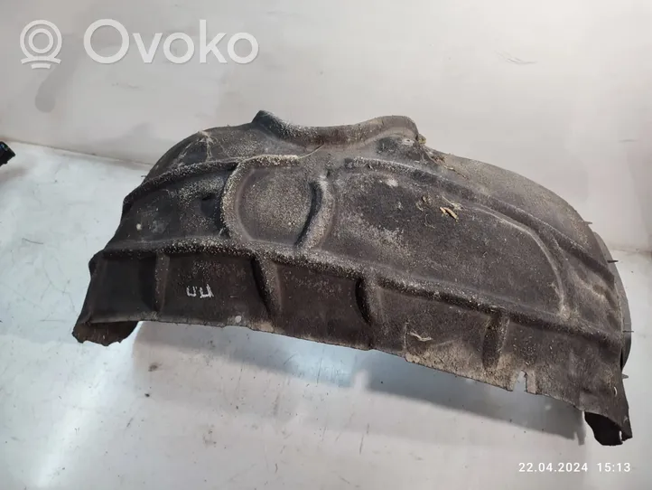 Audi Q7 4L Rivestimento paraspruzzi passaruota anteriore 