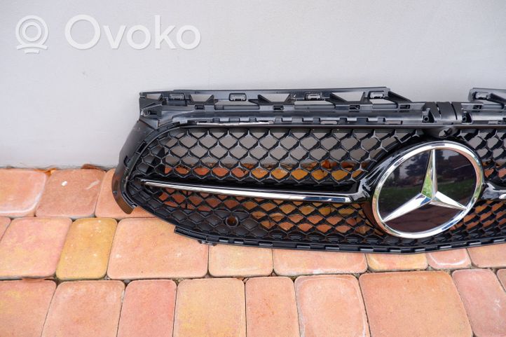 Mercedes-Benz A W177 Grille calandre supérieure de pare-chocs avant A1778888300