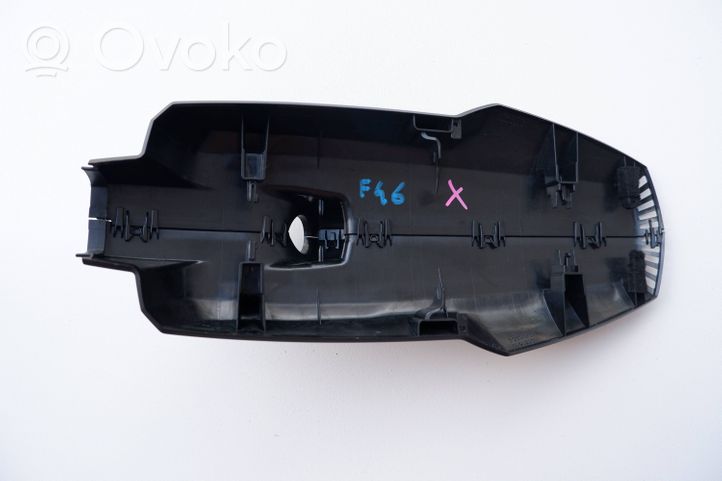 BMW 2 F46 Veidrodėlio plastikinė apdaila 9294231