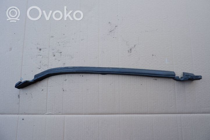 BMW 2 F46 Supporto/guarnizione in poliuretano espanso del parafango 7298944