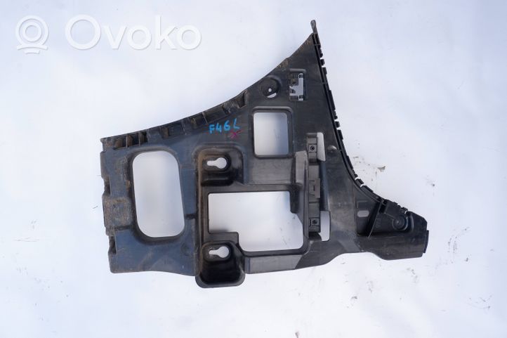 BMW 2 F46 Soporte de montaje del parachoques trasero 7318753