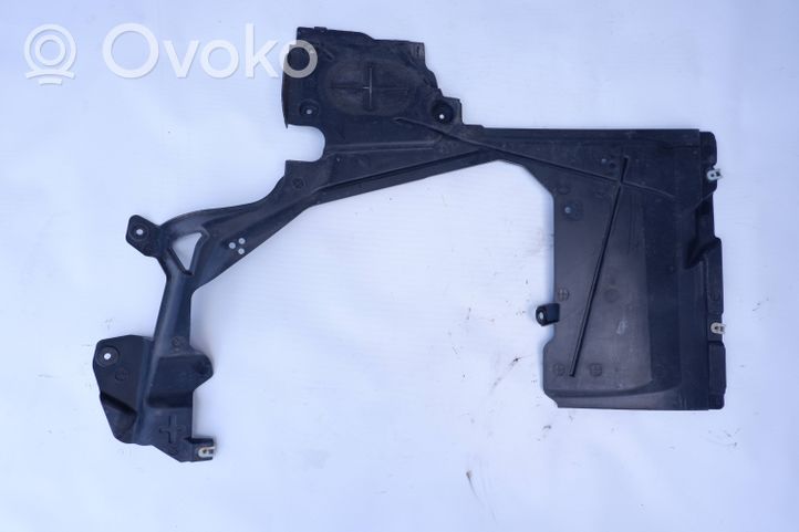 BMW 2 F46 Osłona dolna zbiornika paliwa 7290808