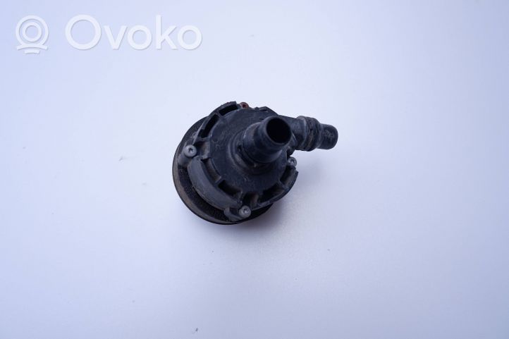 BMW i3 Pompa elettrica dell’acqua/del refrigerante ausiliaria 9147359