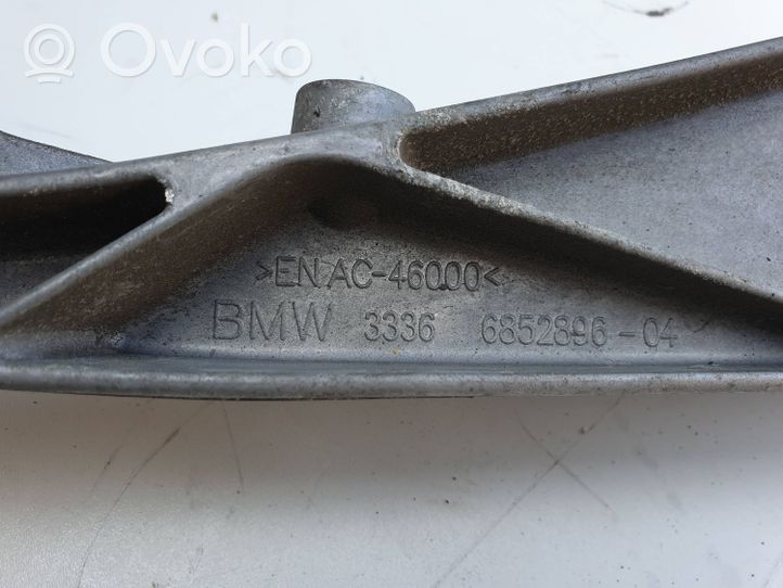 BMW X1 F48 F49 Galinio reduktoriaus kronšteinas 6852896