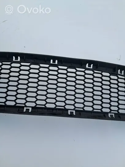 BMW M3 e92 Grille inférieure de pare-chocs avant 7900764