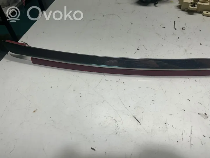 KIA Sportage Rear light center trim bar blend 