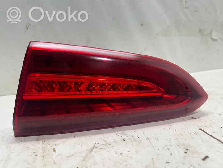 Hyundai Santa Fe Tailgate rear/tail lights HZ0W