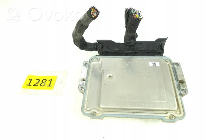 Hyundai Sonata LF Komputer / Sterownik ECU silnika 0281012973