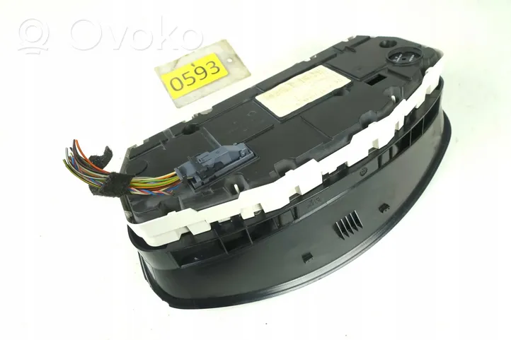 Ford Focus C-MAX Compteur de vitesse tableau de bord 8V4T-10849-HF