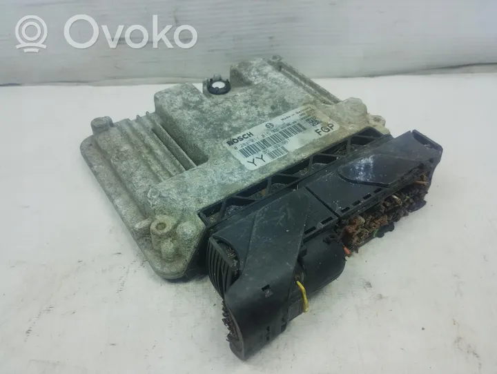 Opel Signum Komputer / Sterownik ECU silnika 65WHE53H