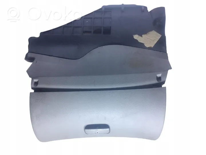 Volkswagen PASSAT B5 Glove box 3B1857101