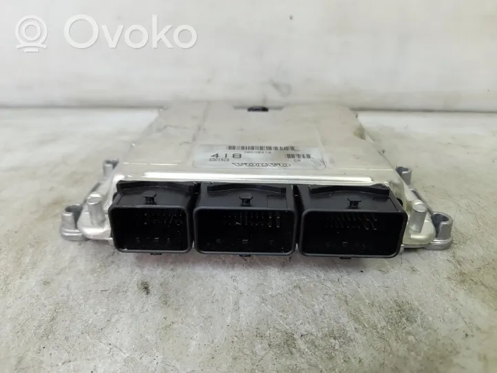 Volvo S40, V40 Unité de commande, module ECU de moteur 0281011087