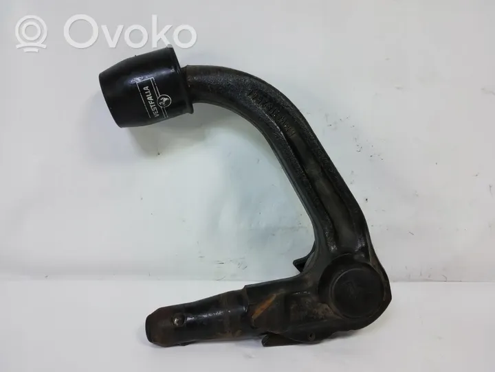 BMW 5 E39 Vetokoukku 123983123-21