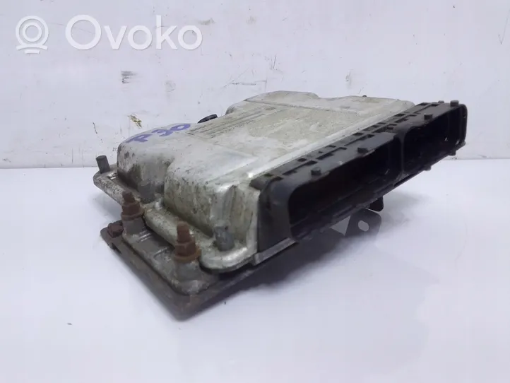 Chrysler Voyager Komputer / Sterownik ECU silnika P04727665AB