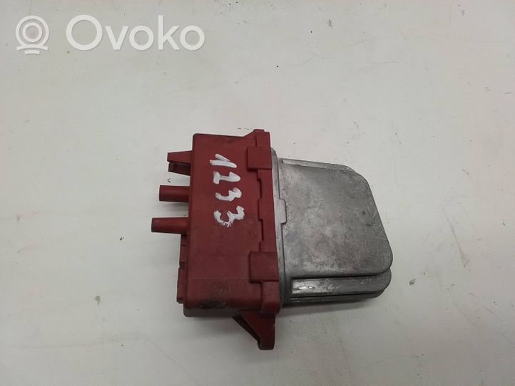 Iveco Daily 35.8 - 9 Resistencia motor/ventilador de la calefacción 500326590