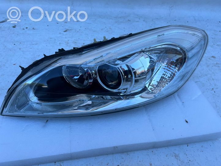 Volvo C30 Phare frontale 31299752