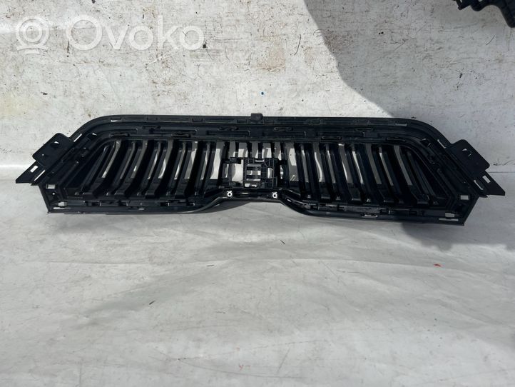 Skoda Kamiq Front bumper upper radiator grill 658853653