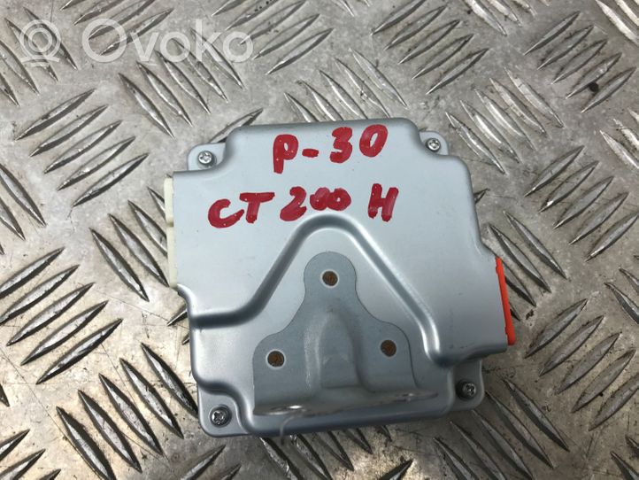 Lexus CT 200H Other control units/modules 8989247020