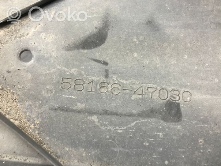 Toyota Prius (XW50) Copertura sottoscocca centrale 5816647030