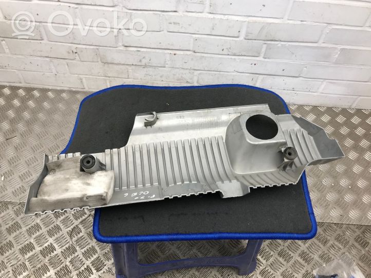 Toyota Prius (XW30) Engine cover (trim) 1121237090