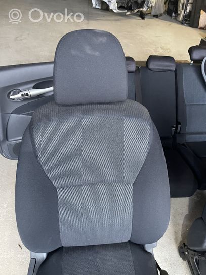 Toyota Auris 150 Juego interior 