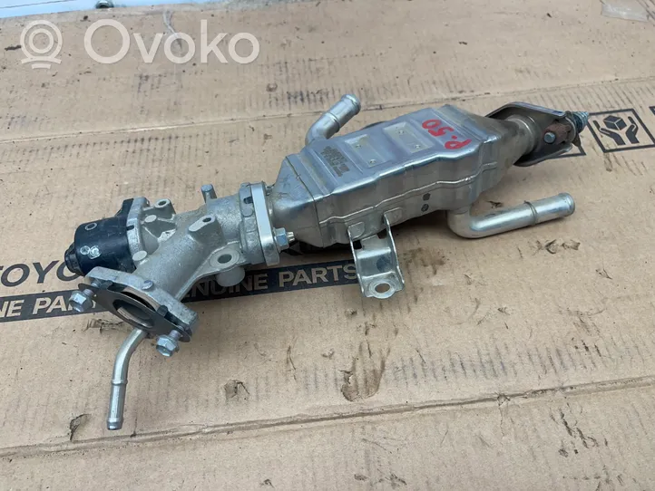 Toyota Prius (XW50) EGR-venttiili/lauhdutin 2560137020