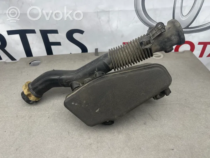 Toyota Auris E180 Rezonator / Dolot powietrza 1789337040