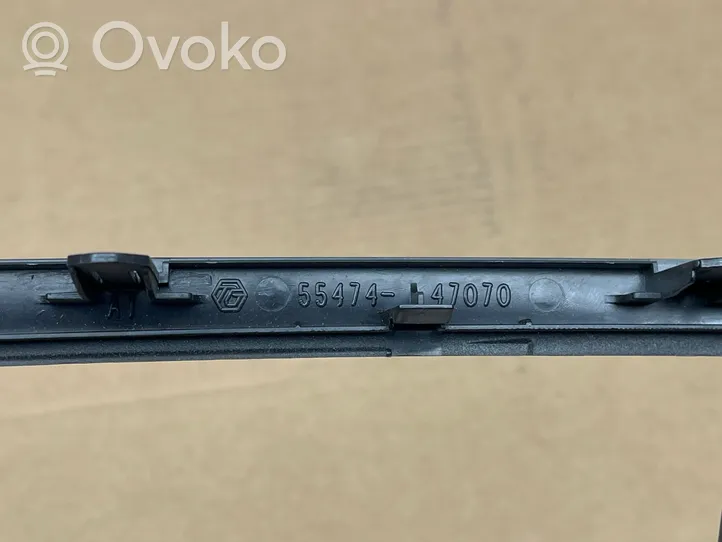 Toyota Prius (XW30) Konsola środkowa / Radio / GPS 5547447070