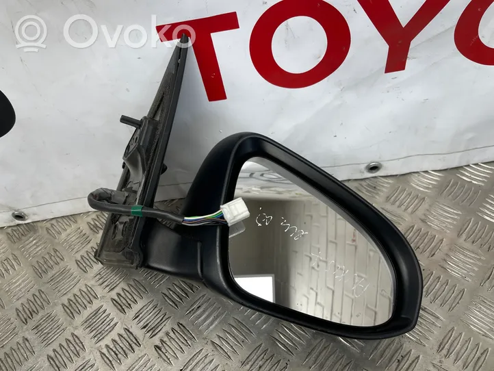 Toyota Auris E180 Elektryczne lusterko boczne drzwi przednich E11026983