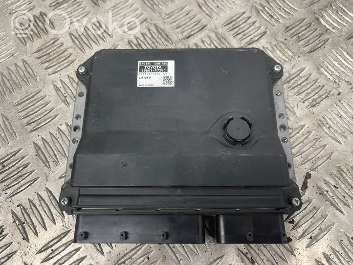 Toyota Prius (XW30) Calculateur moteur ECU 8966147280