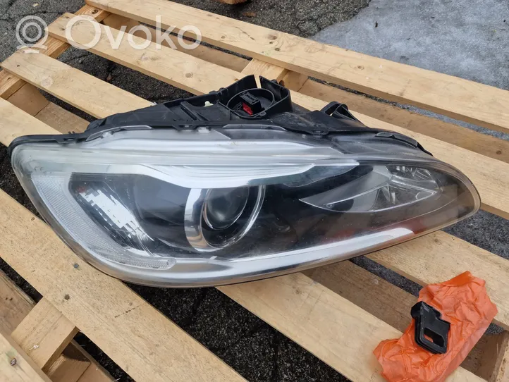 Volvo S60 Lampa przednia 31420262