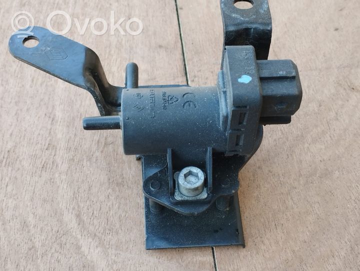 Infiniti EX Turbo solenoid valve 8200762597