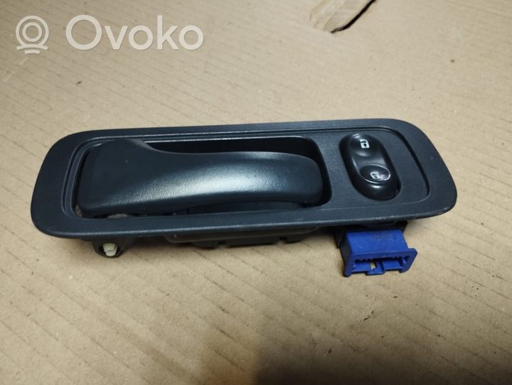 Honda Element Front door interior handle 